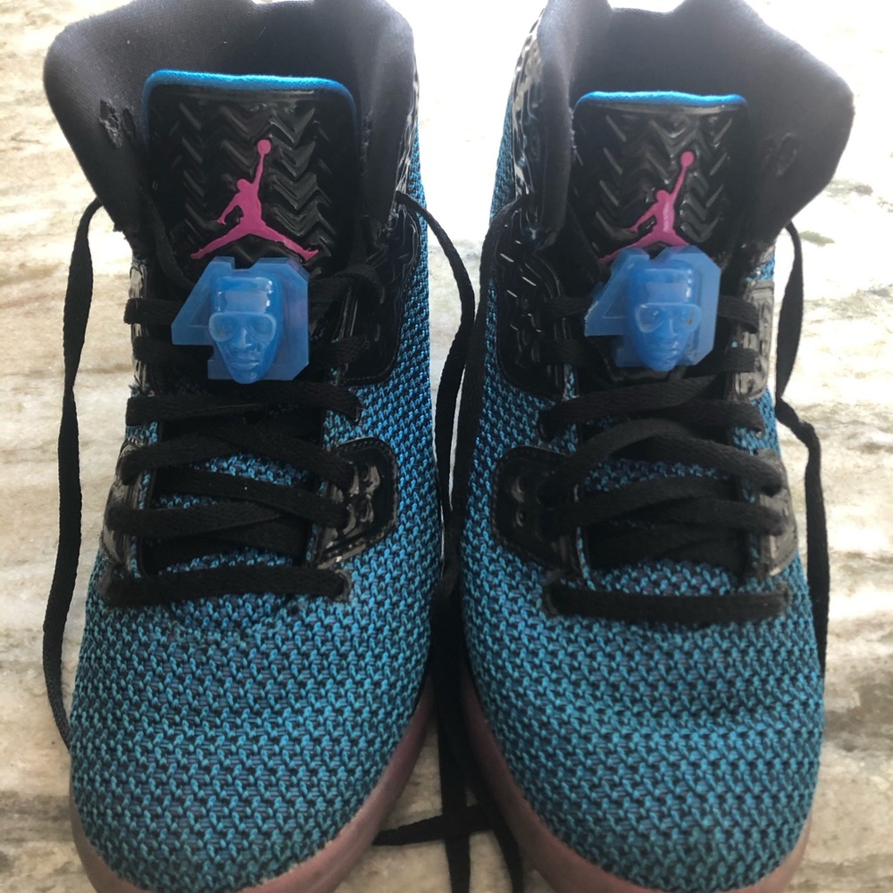 Jordan Shoes - Boys 5.5. spike Lee Edition